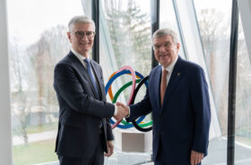The President of the Slovenian Olympic Committee welcomed by IOC President Bach